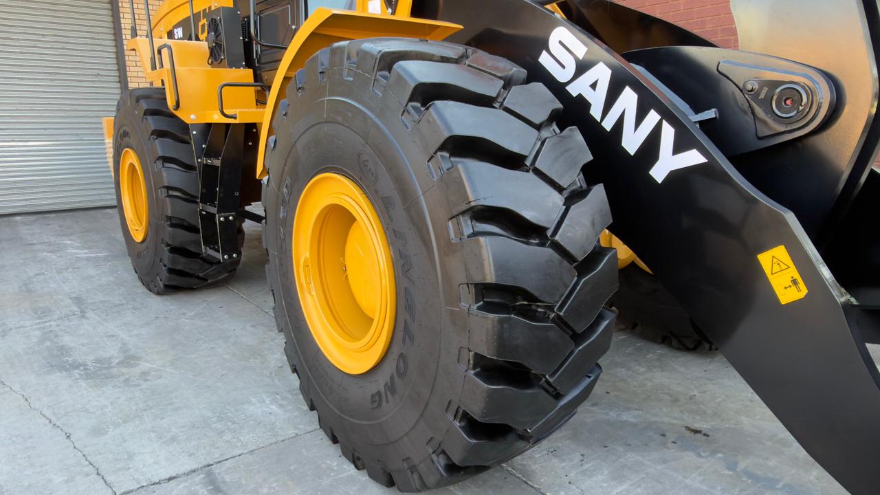 SANY Wheel Loader - Image 8