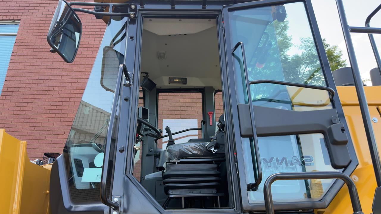 SANY Wheel Loader - Image 10